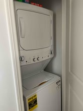 30286 Chamonix Cir in Menifee, CA - Foto de edificio - Building Photo