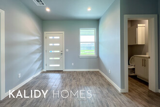 101 Olde Ml Rd in Jones, OK - Building Photo - Building Photo