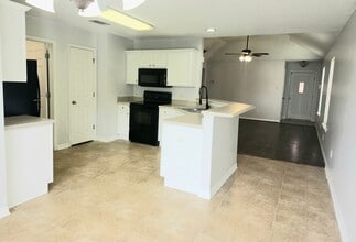 16105 Zenith Dr in Loxley, AL - Building Photo - Building Photo