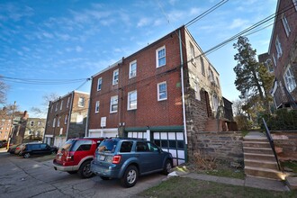 1801 W Olney Ave in Philadelphia, PA - Building Photo - Building Photo