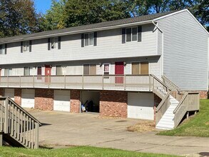 1936 Highland Park Road, Unit apt 3 in Wooster, OH - Building Photo - Building Photo