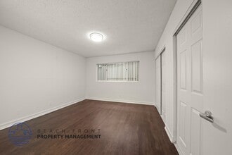 722 S. Broadway in Redondo Beach, CA - Building Photo - Building Photo