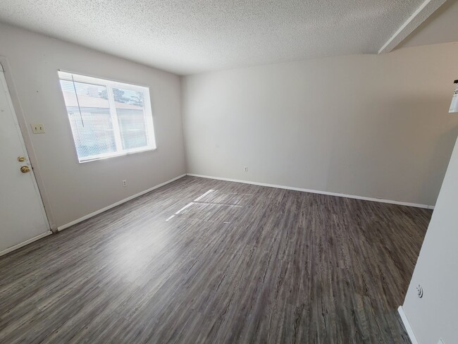 property at 3211 Morris St NE