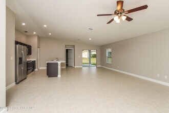 543 Reading St SE in Palm Bay, FL - Building Photo - Building Photo