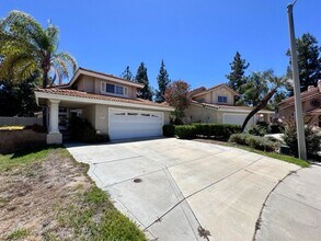 40132 Villa Venecia in Temecula, CA - Building Photo - Building Photo