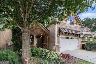 180 Greenview Dr, Unit 1 in Newnan, GA - Building Photo - Building Photo