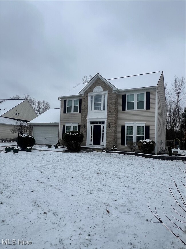 654 Brookwood Ct in Northfield, OH - Building Photo - Building Photo