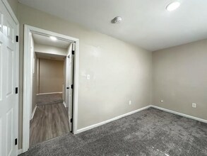 306 Spangler Dr in Richmond, KY - Foto de edificio - Building Photo