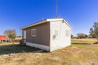 9119 Whiskers Rd in Quinlan, TX - Building Photo - Building Photo
