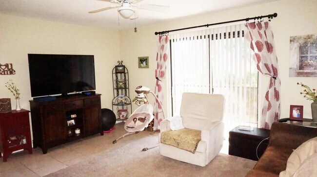 4037 Crockers Lake Blvd-Unit -2017 in Sarasota, FL - Building Photo - Building Photo