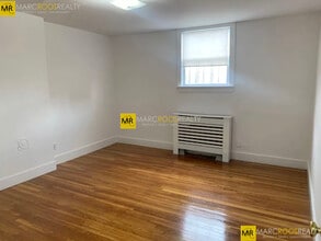 2 Mount Vernon Sq, Unit Mount Vernon St in Boston, MA - Building Photo - Building Photo