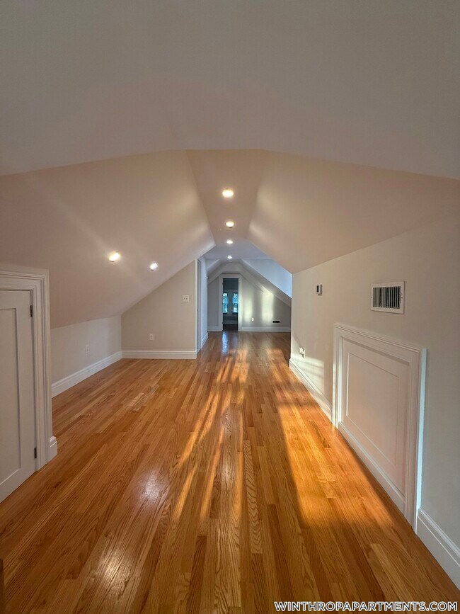 70 Cottage Park Rd in Winthrop, MA - Building Photo - Building Photo