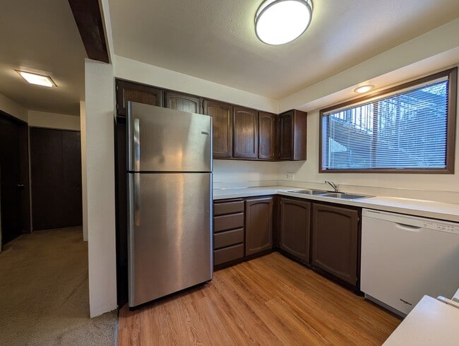 property at 295 Country Club Rd