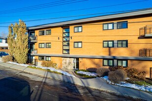 1412 Bagot Ave SW in Calgary, AB - Building Photo