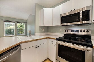 3752 Oakwood Dr in Longmont, CO - Building Photo - Building Photo