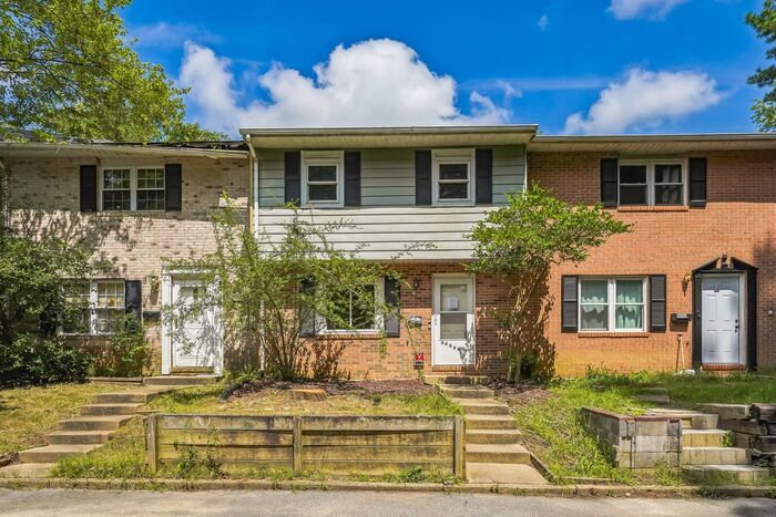 46866 Patuxent Rd in Lexington Park, MD - Foto de edificio