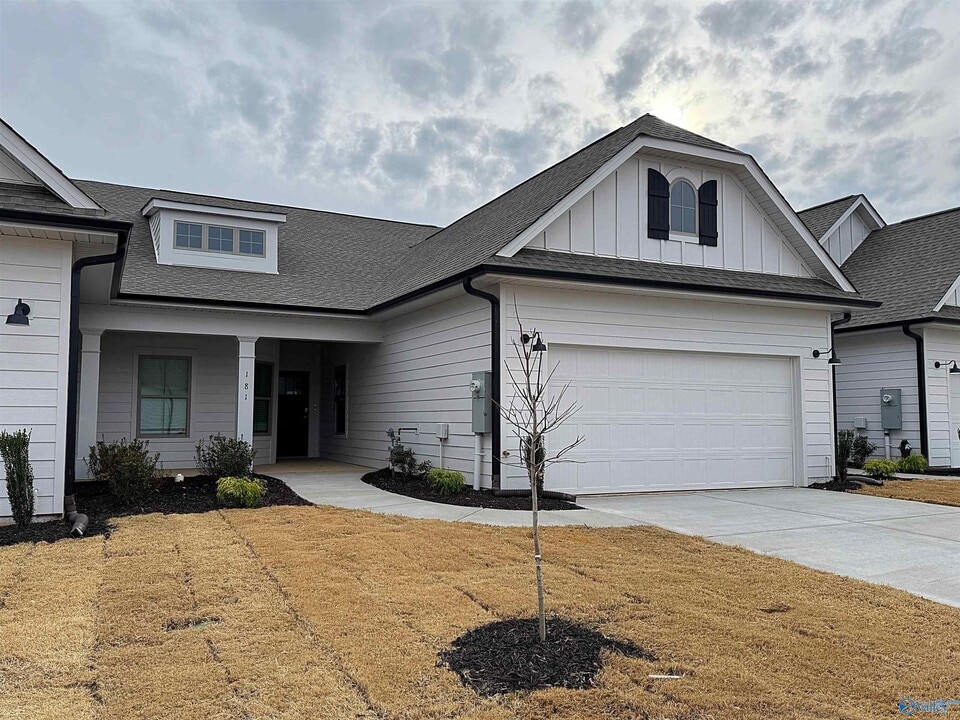 181 Protestant Dr in Madison, AL - Building Photo