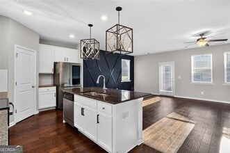 1553 Spring Hollow Way in Stone Mountain, GA - Building Photo - Building Photo