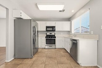 4365 Desert Dancer Way in Las Vegas, NV - Building Photo - Building Photo