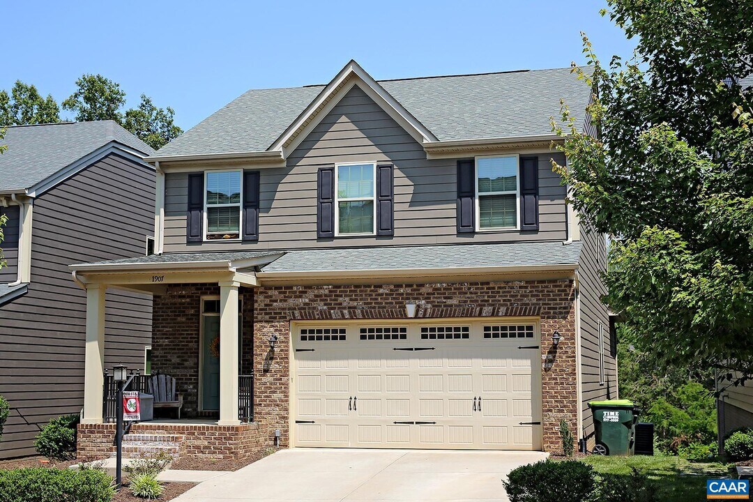 1907 Glissade Ln in Charlottesville, VA - Building Photo