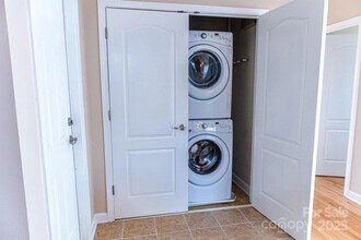 2092 Ayrsley Town Blvd in Charlotte, NC - Building Photo - Building Photo