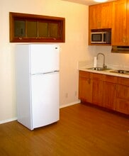 635 Charles St, Unit 2 in Santa Rosa, CA - Building Photo - Building Photo