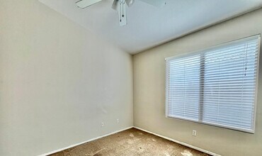 7451 W Potter Dr in Glendale, AZ - Building Photo - Building Photo