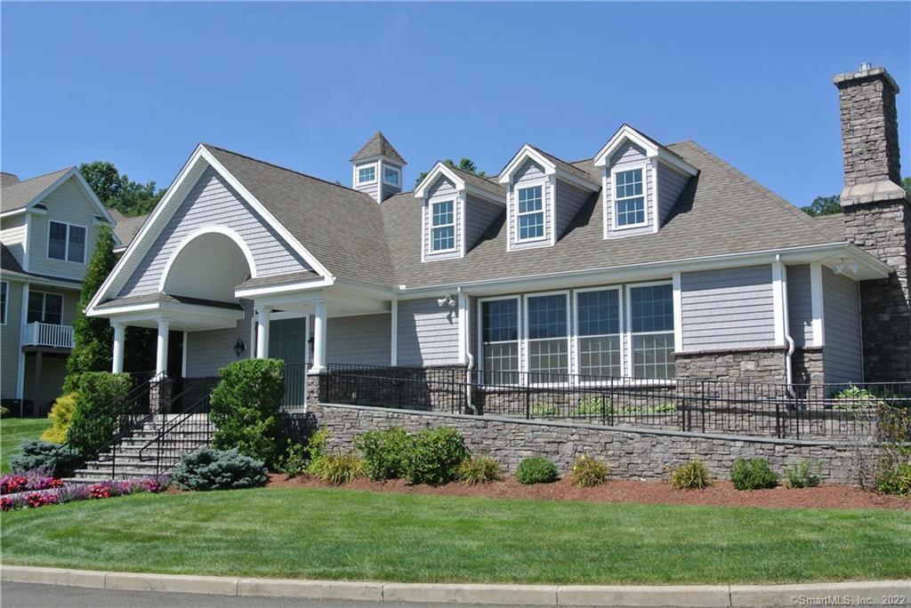 140 Kyles Way in Shelton, CT - Building Photo