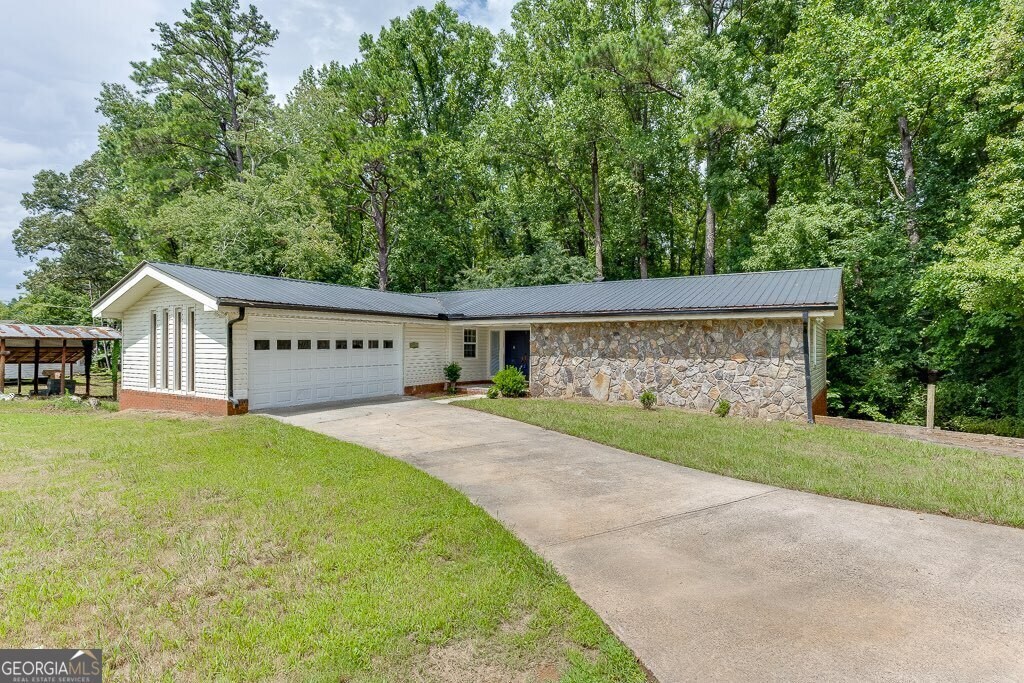 3349 Old Atlanta Rd in Suwanee, GA - Building Photo