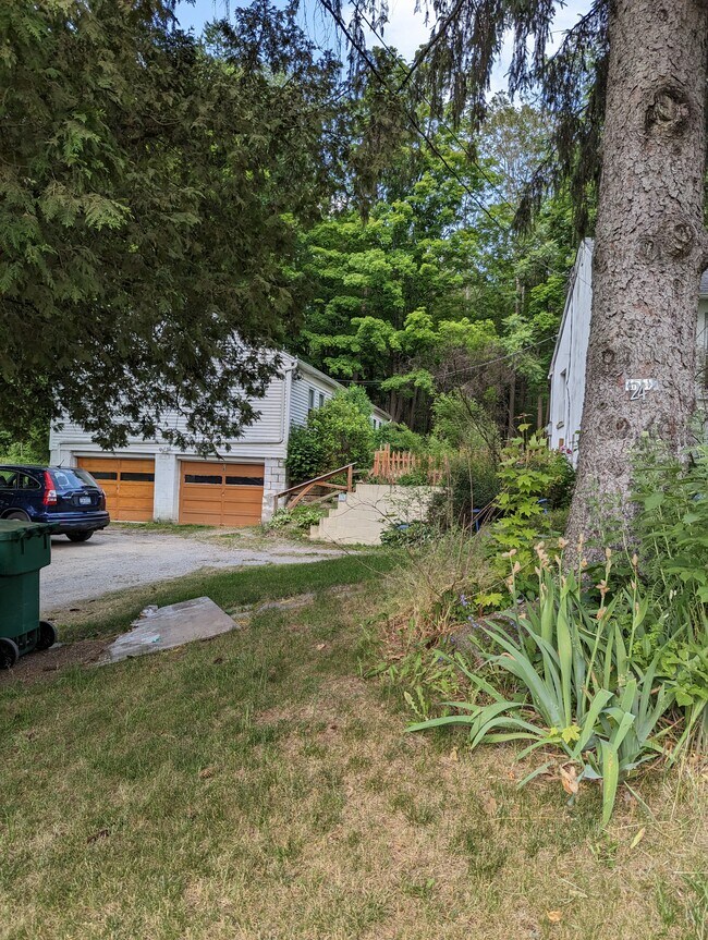 26 Creek Rd Rentals in Pleasant Valley, NY