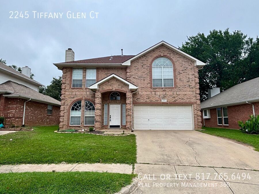2245 Tiffany Glenn Ct in Bedford, TX - Building Photo