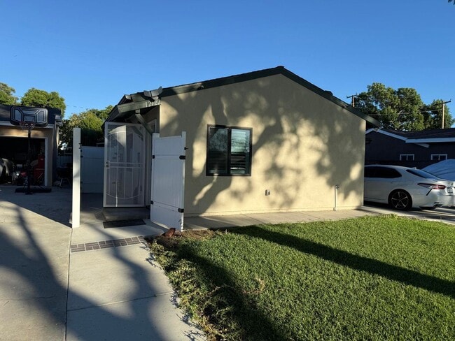 property at 12122 Bluefield Ave