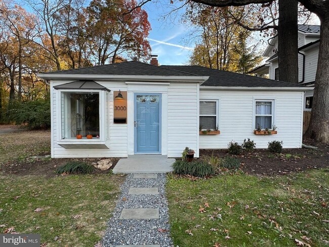 property at 3000 Edgewood Rd