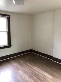 212 Crosby St, Unit 2 in Akron, OH - Building Photo - Building Photo