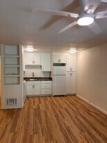 6394 Rancho Mission Rd, Unit 107 in San Diego, CA - Building Photo