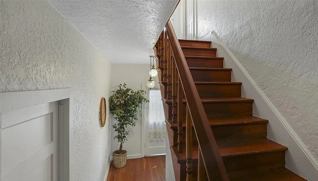 323 1st Ave S, Unit 03 in Kent, WA - Building Photo - Building Photo