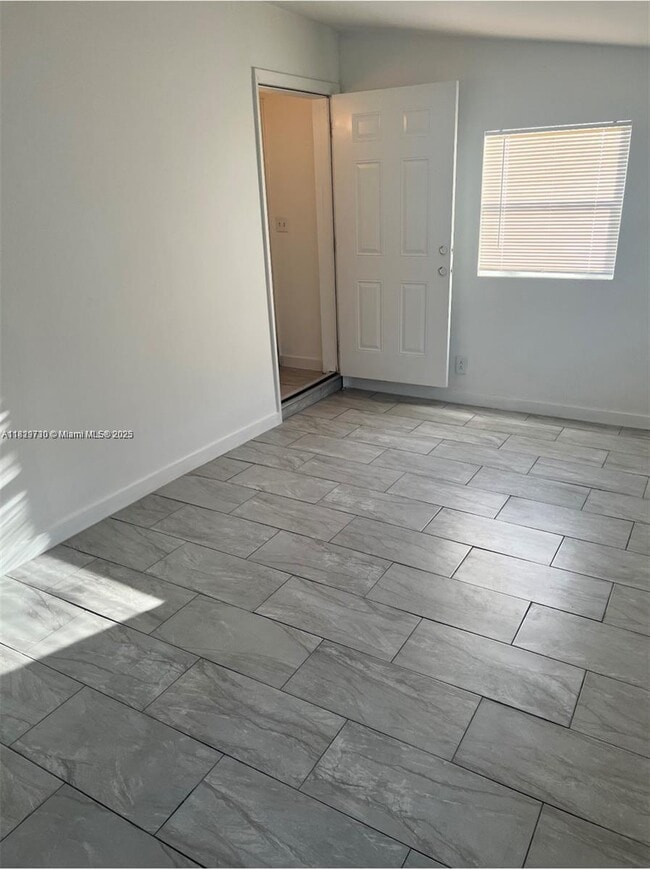 5920 NE 1st Terrace in Fort Lauderdale, FL - Building Photo - Building Photo
