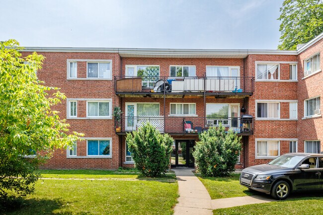 6144 Émile-Nelligan Rue in Montréal, QC - Building Photo - Building Photo