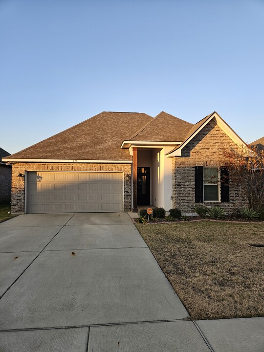 448 Mangrove Ln in Bossier City, LA - Building Photo