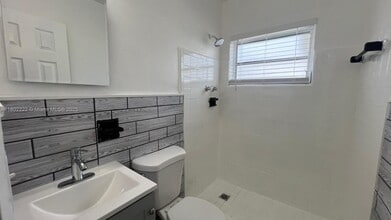 6300 Miramar Pkwy in Miramar, FL - Building Photo - Building Photo