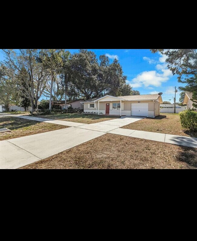 10920 Walsingham Rd Rentals in Largo, FL