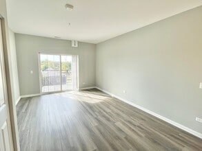 11808 Coral St in Huntley, IL - Building Photo - Building Photo