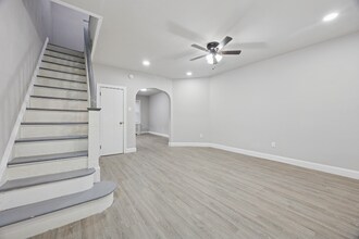 5846 Angora Terrace in Philadelphia, PA - Building Photo - Building Photo