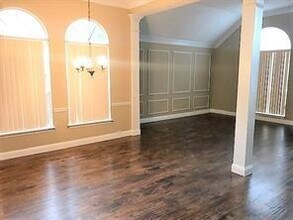 8601 Wellington Point Dr in Irving, TX - Building Photo - Building Photo