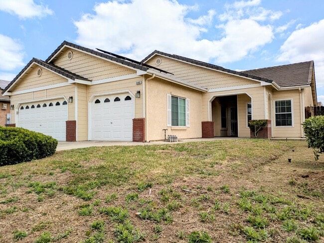 3462 Shaft St in Selma, CA - Building Photo - Building Photo