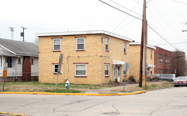 200 E St in South Charleston, WV - Building Photo - Building Photo