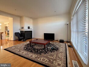 8179 Skelton Cir in Falls Church, VA - Building Photo - Building Photo