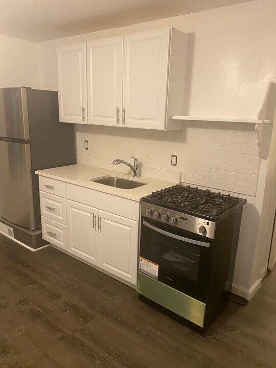3501 Boulevard of the Allies Blvd in Pittsburgh, PA - Building Photo