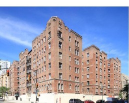 940 Grand Concourse Apartments