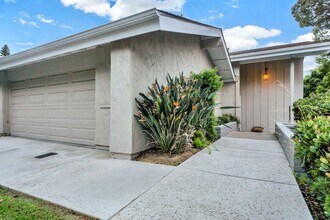 2229 Camino Preciosa Sur in San Diego, CA - Building Photo - Building Photo